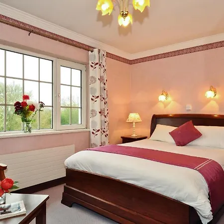 Summerville Bed & Breakfast 3*