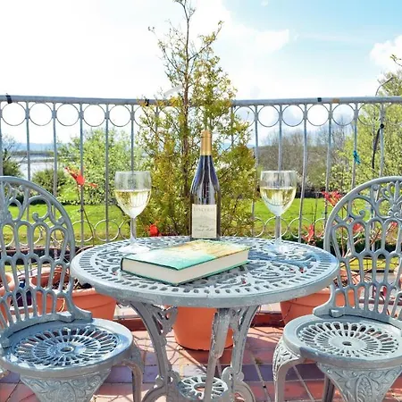Summerville Bed & Breakfast 3*